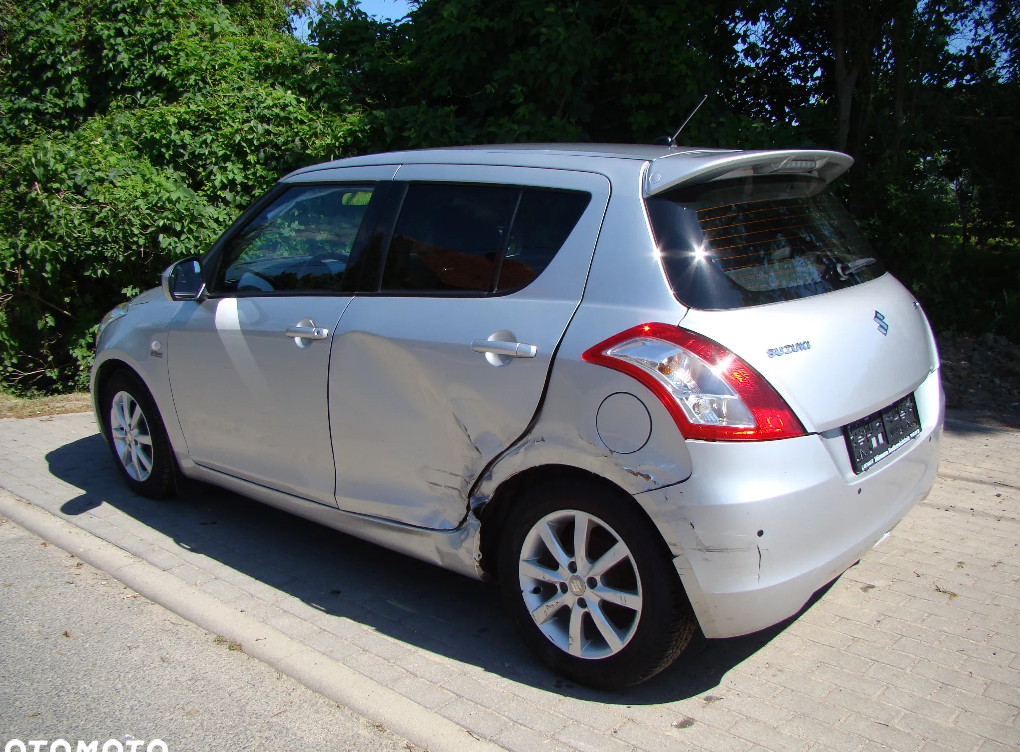 Suzuki Swift cena 14900 przebieg: 89222, rok produkcji 2013 z Suchedniów małe 254